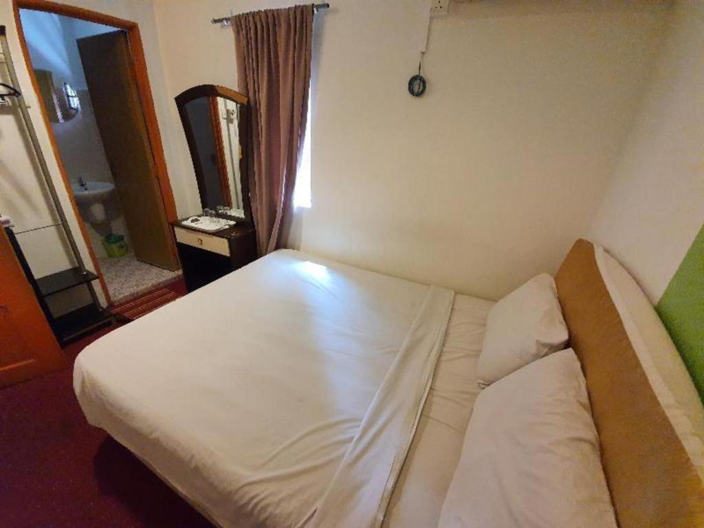 Oyo 1167 Rest And Go Hotel كلانغْ المظهر الخارجي الصورة
