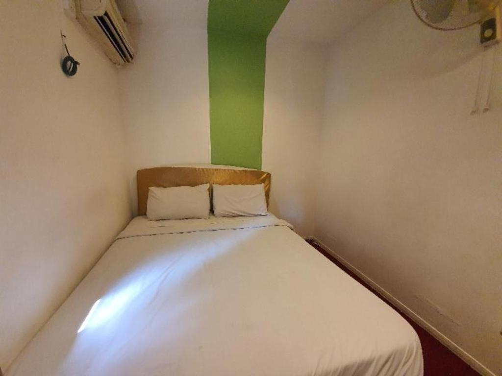 Oyo 1167 Rest And Go Hotel كلانغْ المظهر الخارجي الصورة