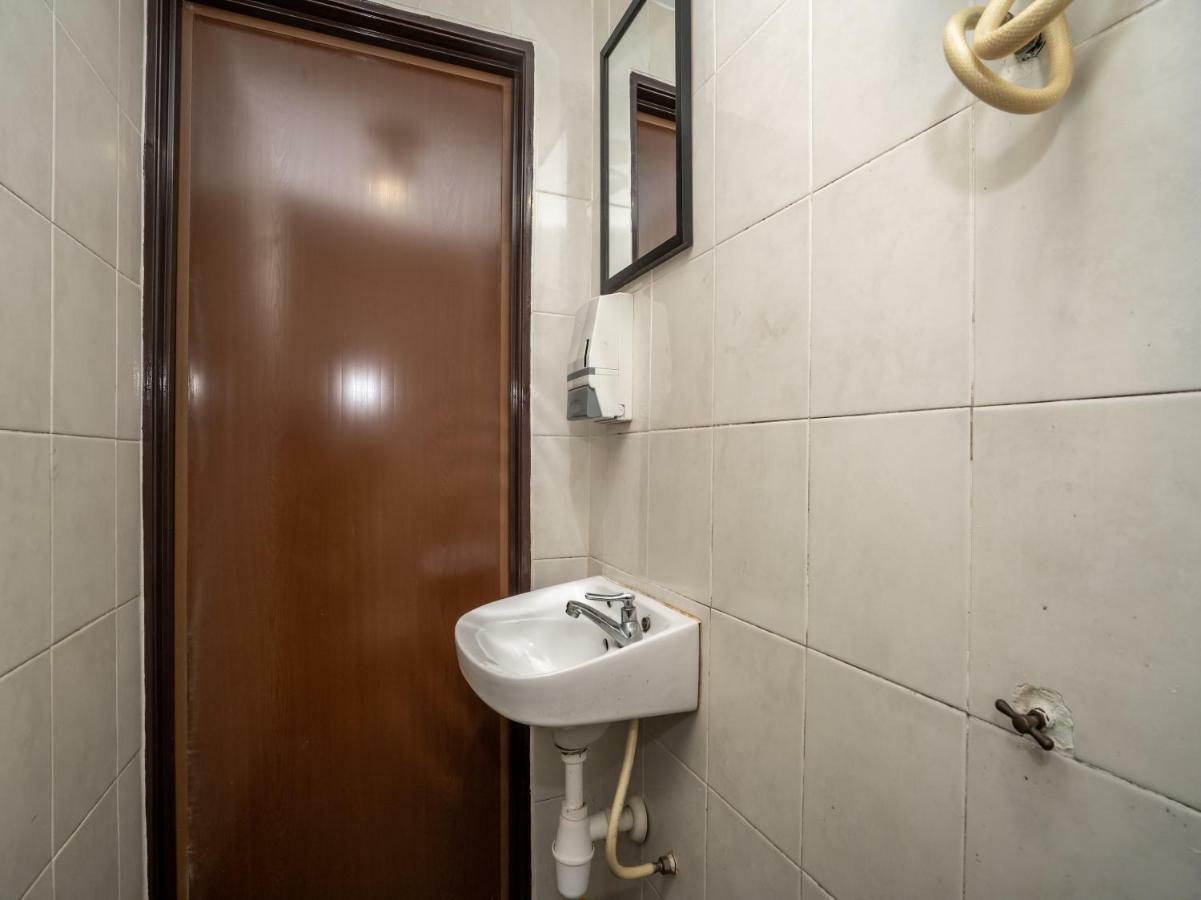 Oyo 1167 Rest And Go Hotel كلانغْ المظهر الخارجي الصورة