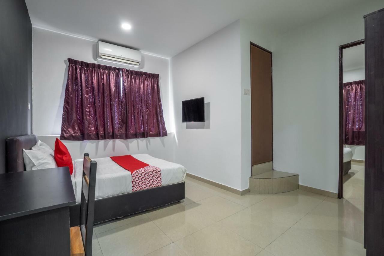 Oyo 1167 Rest And Go Hotel كلانغْ المظهر الخارجي الصورة