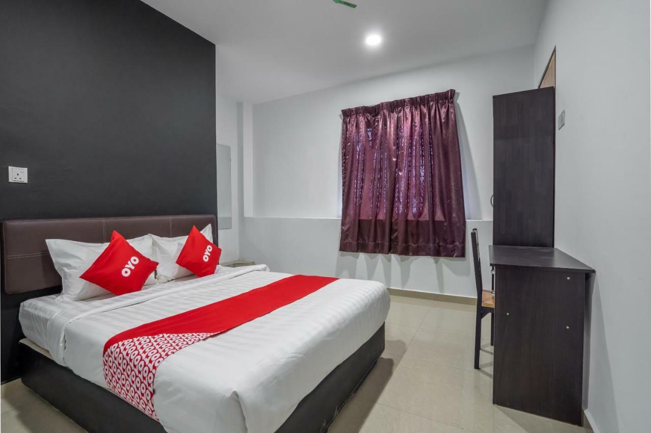 Oyo 1167 Rest And Go Hotel كلانغْ المظهر الخارجي الصورة